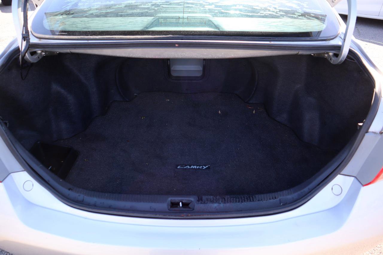 Used 2009 Toyota Camry XLE FWD image 18