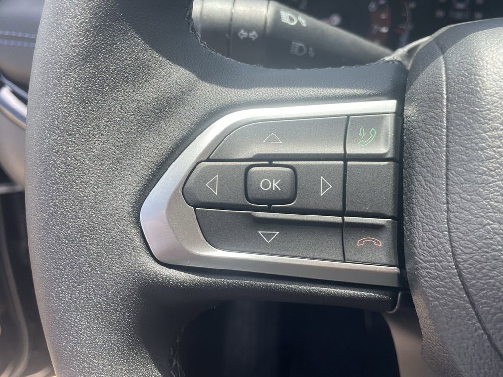 New 2025 Jeep Compass Latitude w/ Altitude Special Edition AWD/4WD image 17