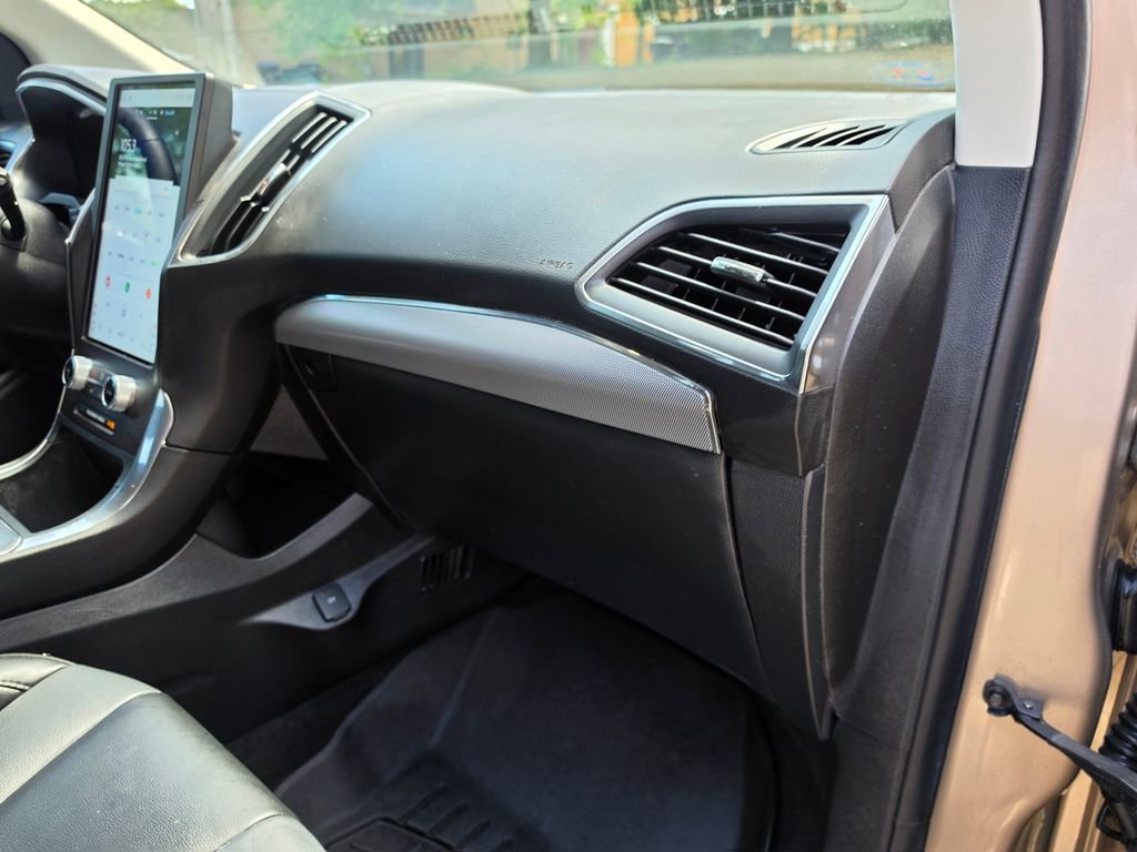 Certified 2021 Ford Edge Titanium FWD image 45