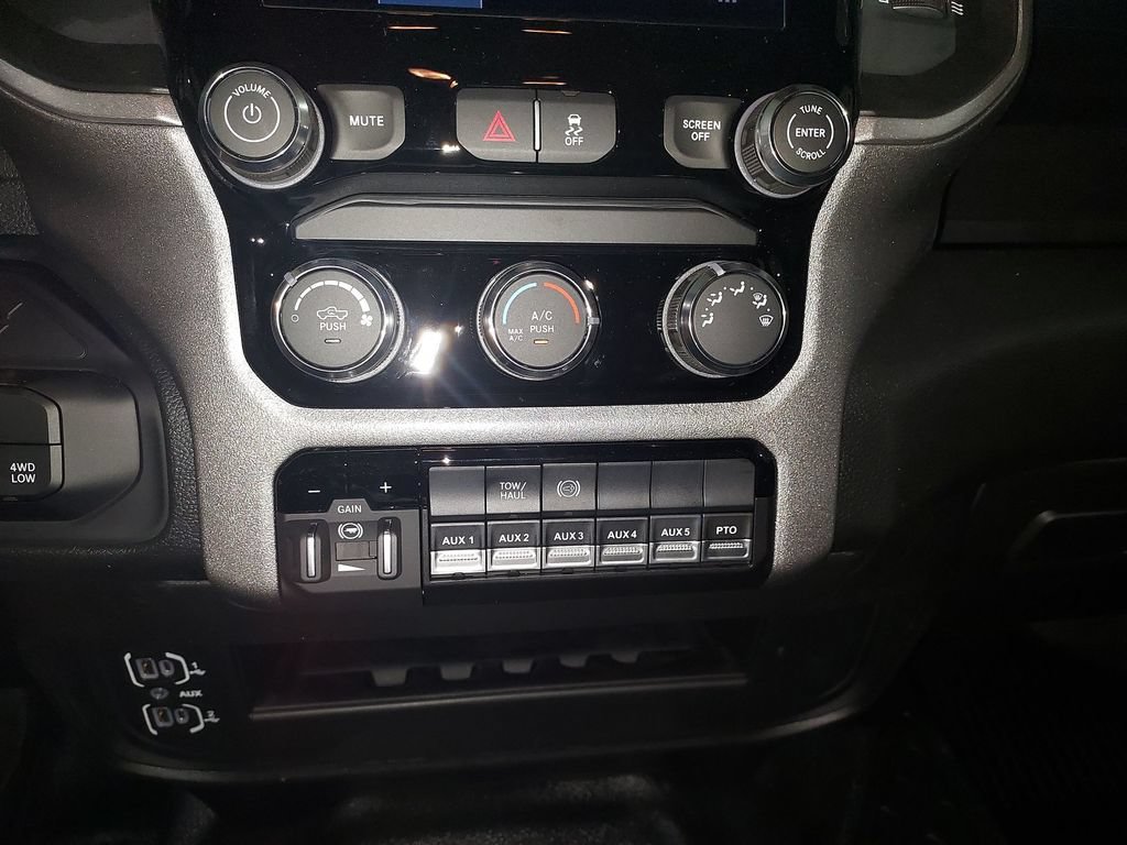 New 2026 RAM 4500 Tradesman w/ Chrome Appearance Group AWD/4WD image 24