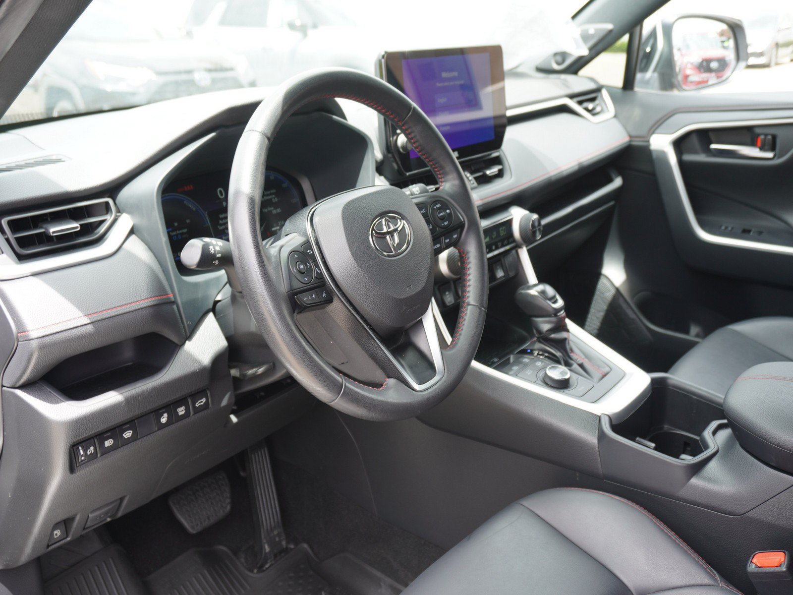 Used 2024 Toyota RAV4 XSE w/ Weather Package AWD/4WD image 25