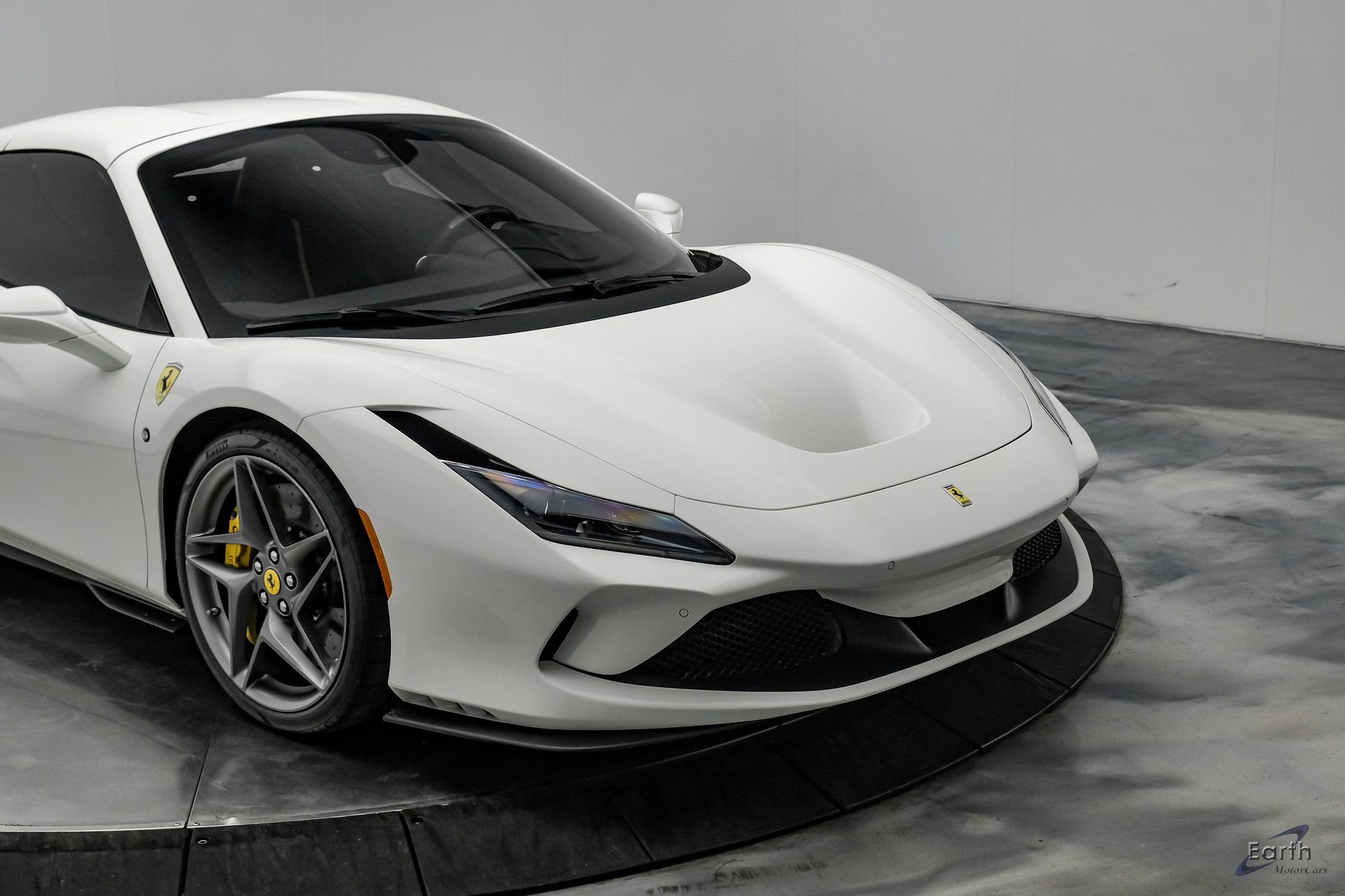 Used 2022 Ferrari F8 Tributo image 45
