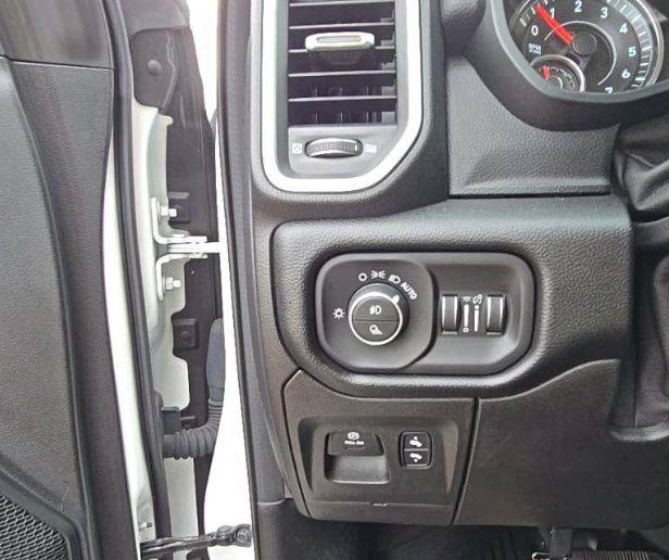 Used 2019 RAM 1500 Big Horn AWD/4WD image 21