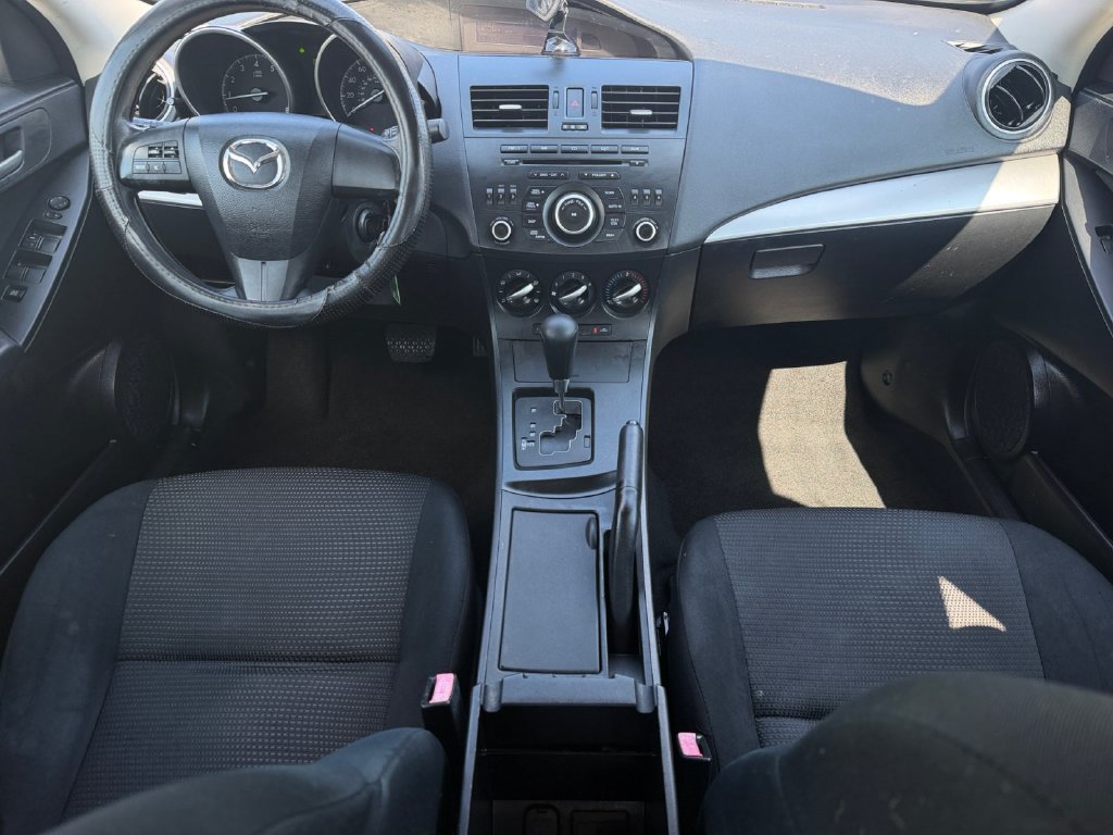 Used 2013 MAZDA MAZDA3 i SV FWD image 14