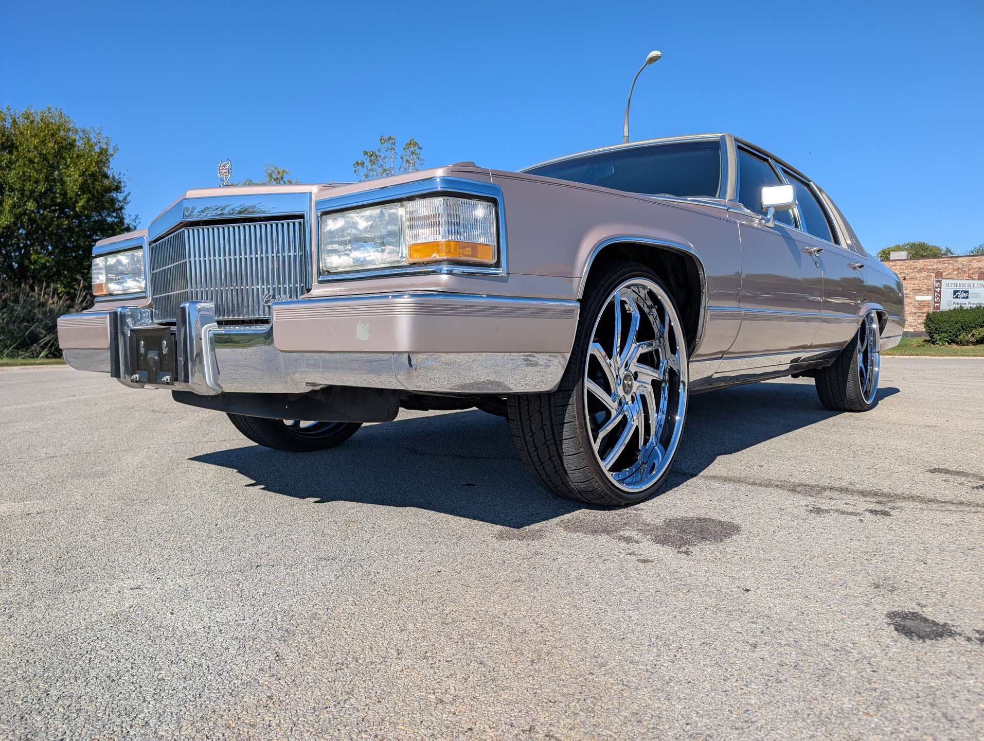 Used 1990 Cadillac Brougham image 21