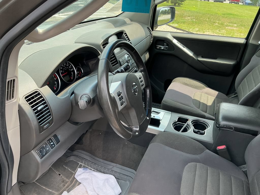 Used 2008 Nissan Pathfinder SE w/ Premium Pkg AWD/4WD image 5