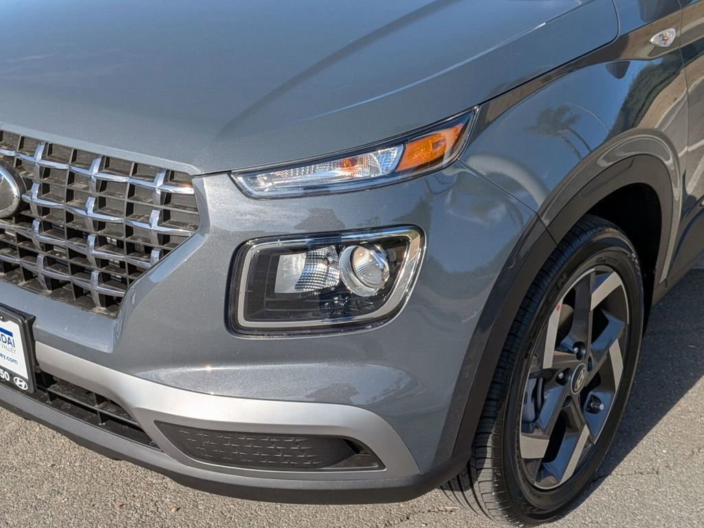 New 2026 Hyundai Venue SEL FWD image 10