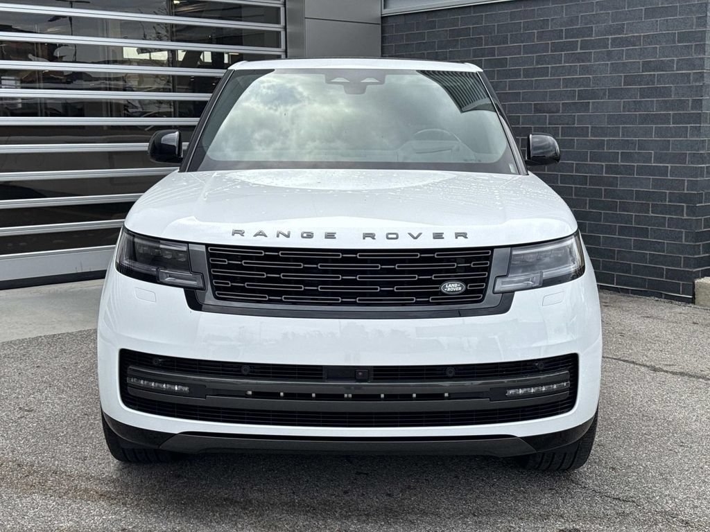 New 2026 Land Rover Range Rover SE AWD/4WD image 2