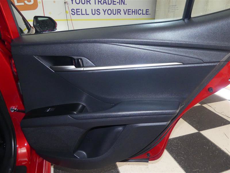 Used 2026 Toyota Camry SE FWD image 27