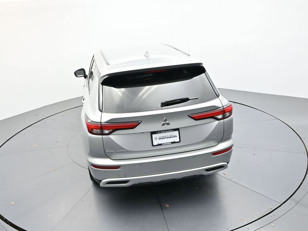 Used 2022 Mitsubishi Outlander SE image 22