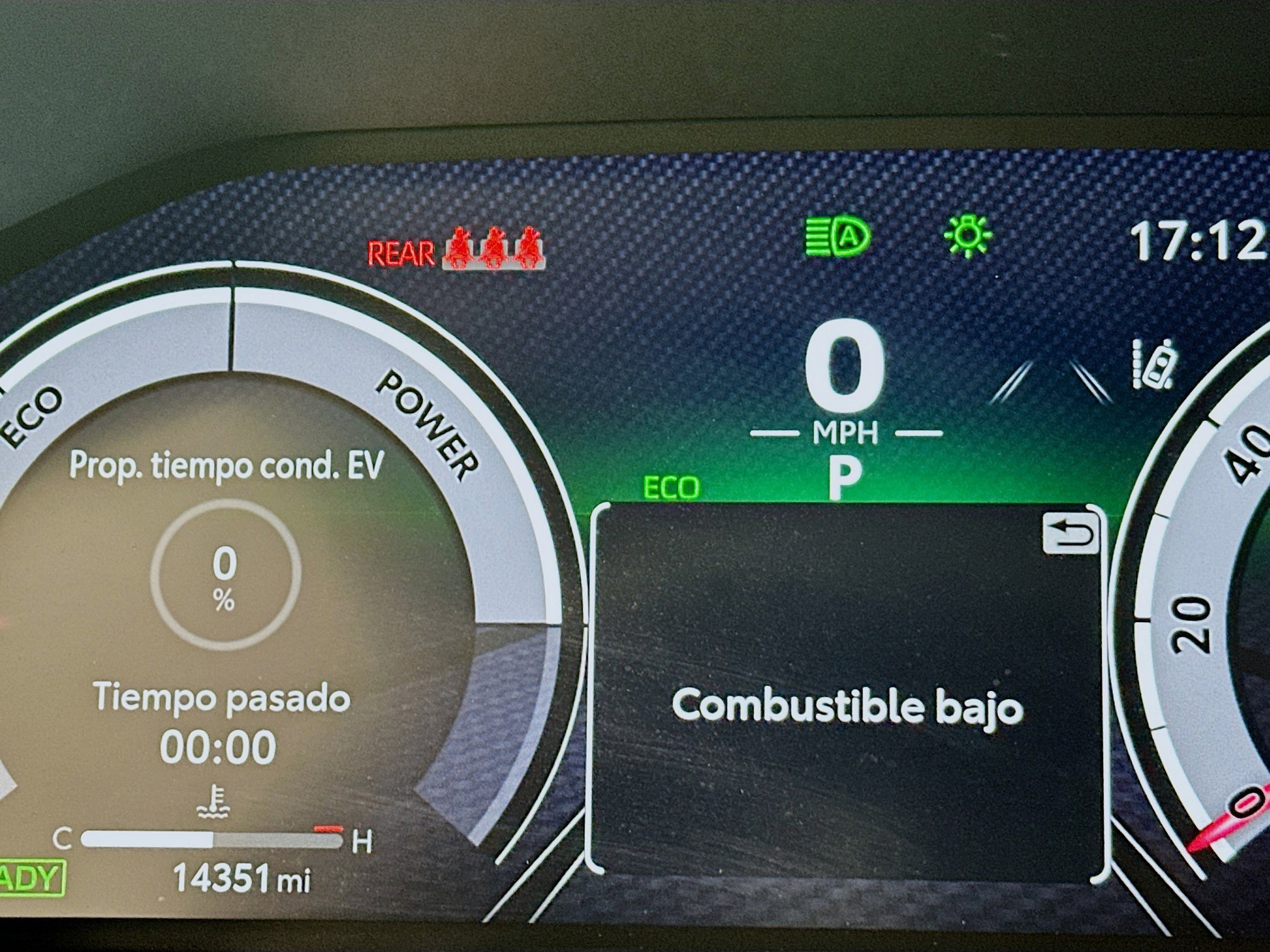 Used 2025 Toyota RAV4 XSE image 19