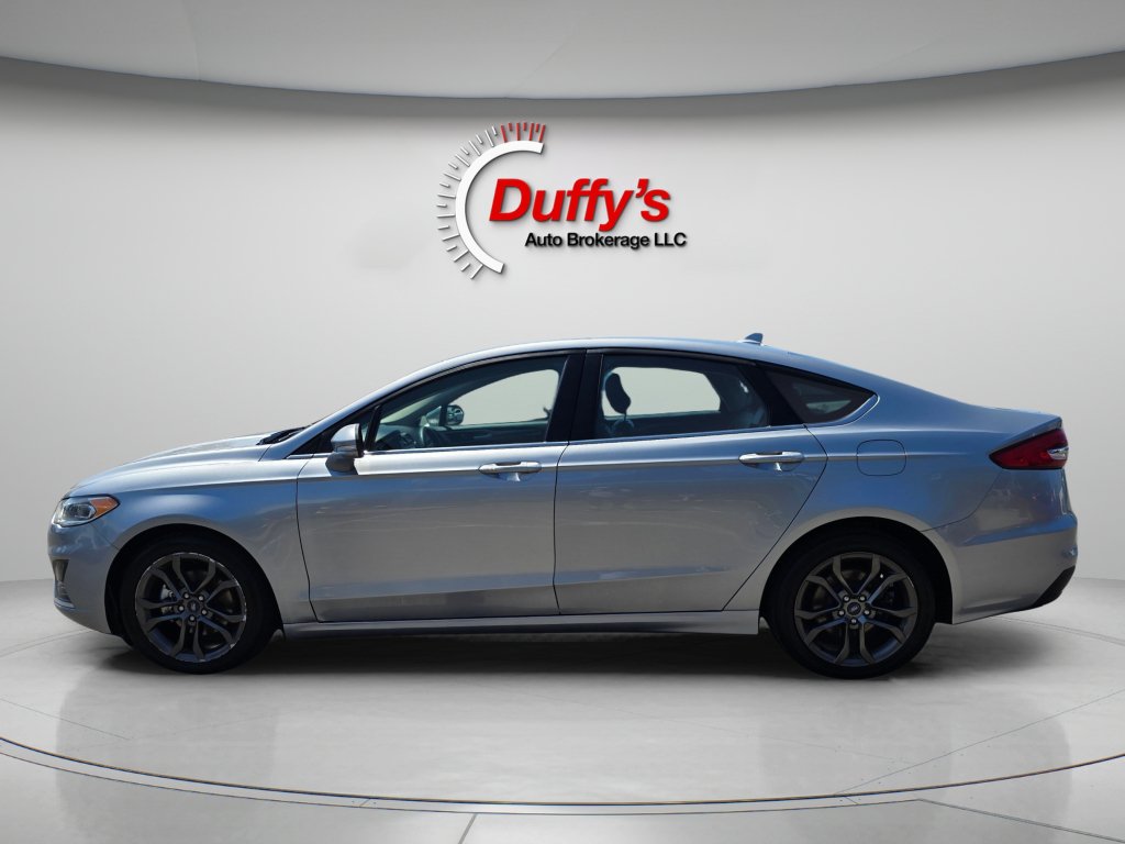 Used 2020 Ford Fusion SEL FWD image 16