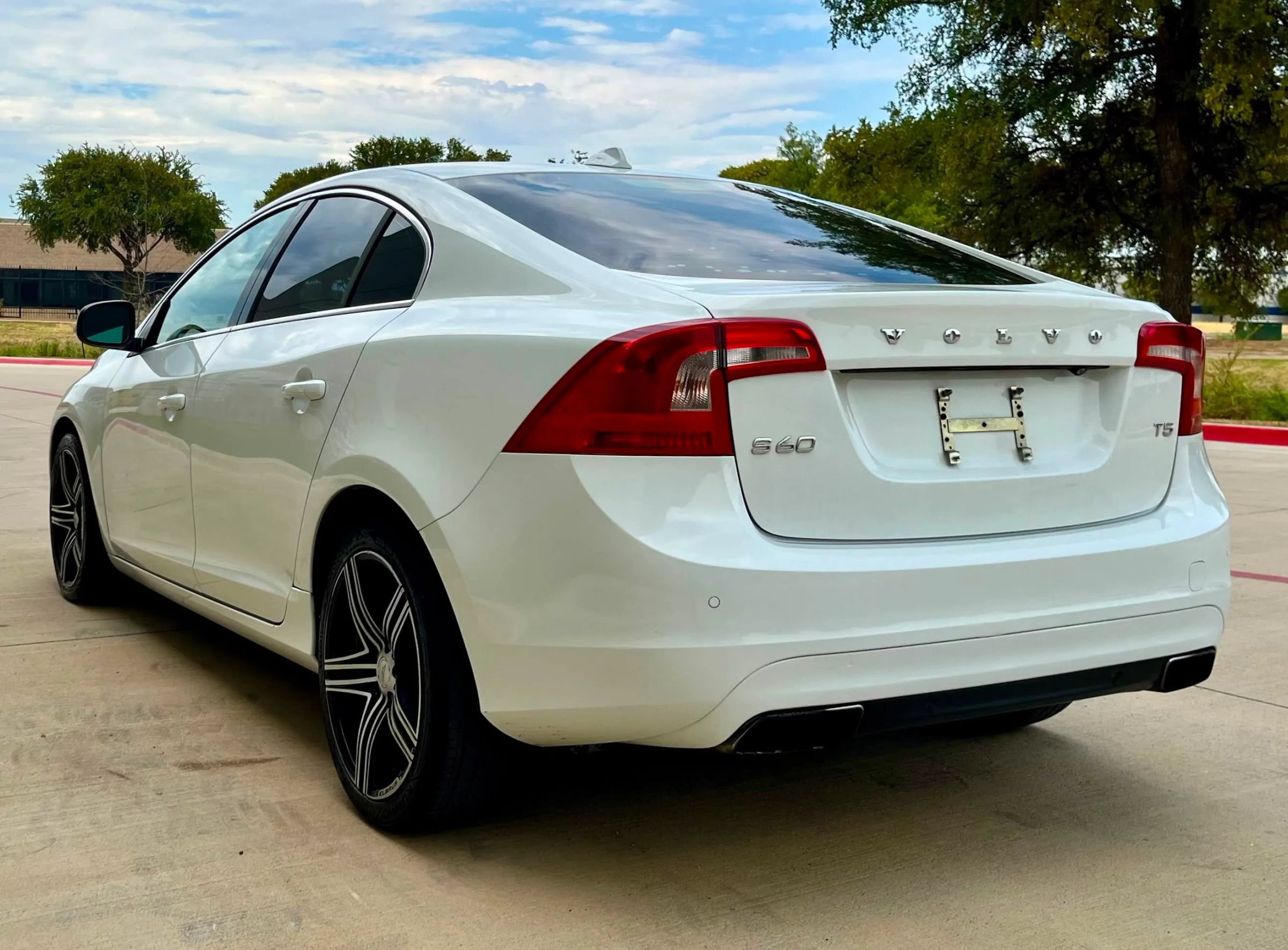 Used 2015 Volvo S60 T5 Premier Plus FWD image 6