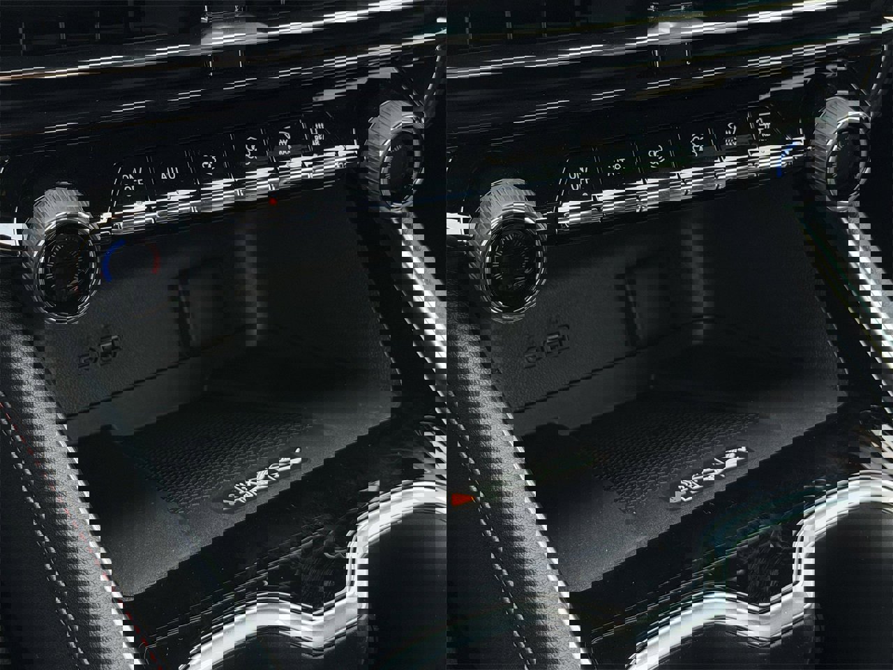 New 2026 Chevrolet Traverse Z71 w/ Enhanced Driving Package image 17