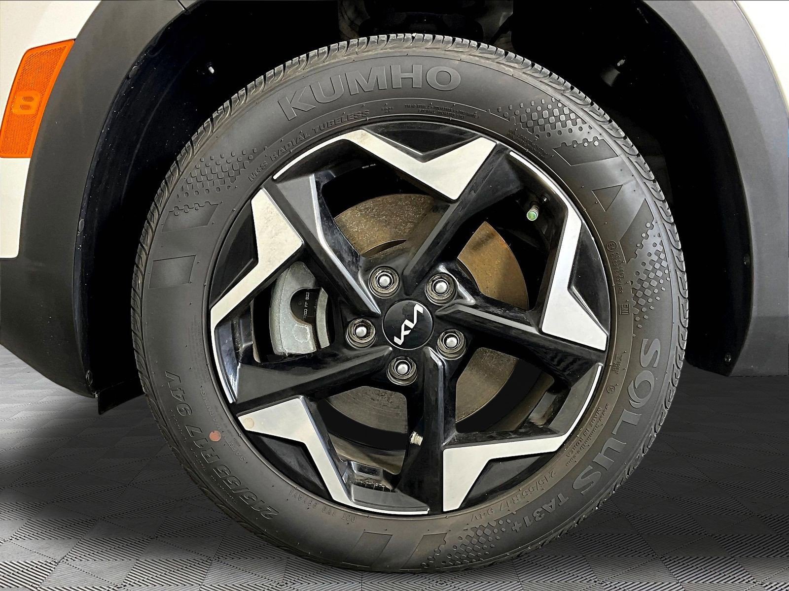 Certified 2024 Kia Seltos EX AWD/4WD image 30