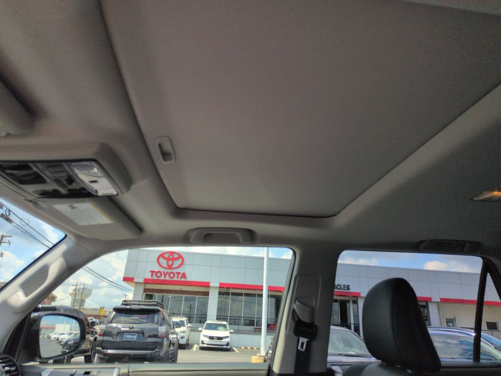 Certified 2024 Toyota 4Runner SR5 Premium w/ Moonroof Package AWD/4WD image 21