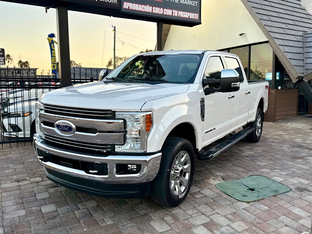 Used 2018 Ford F250 Lariat w/ Chrome Package image 23
