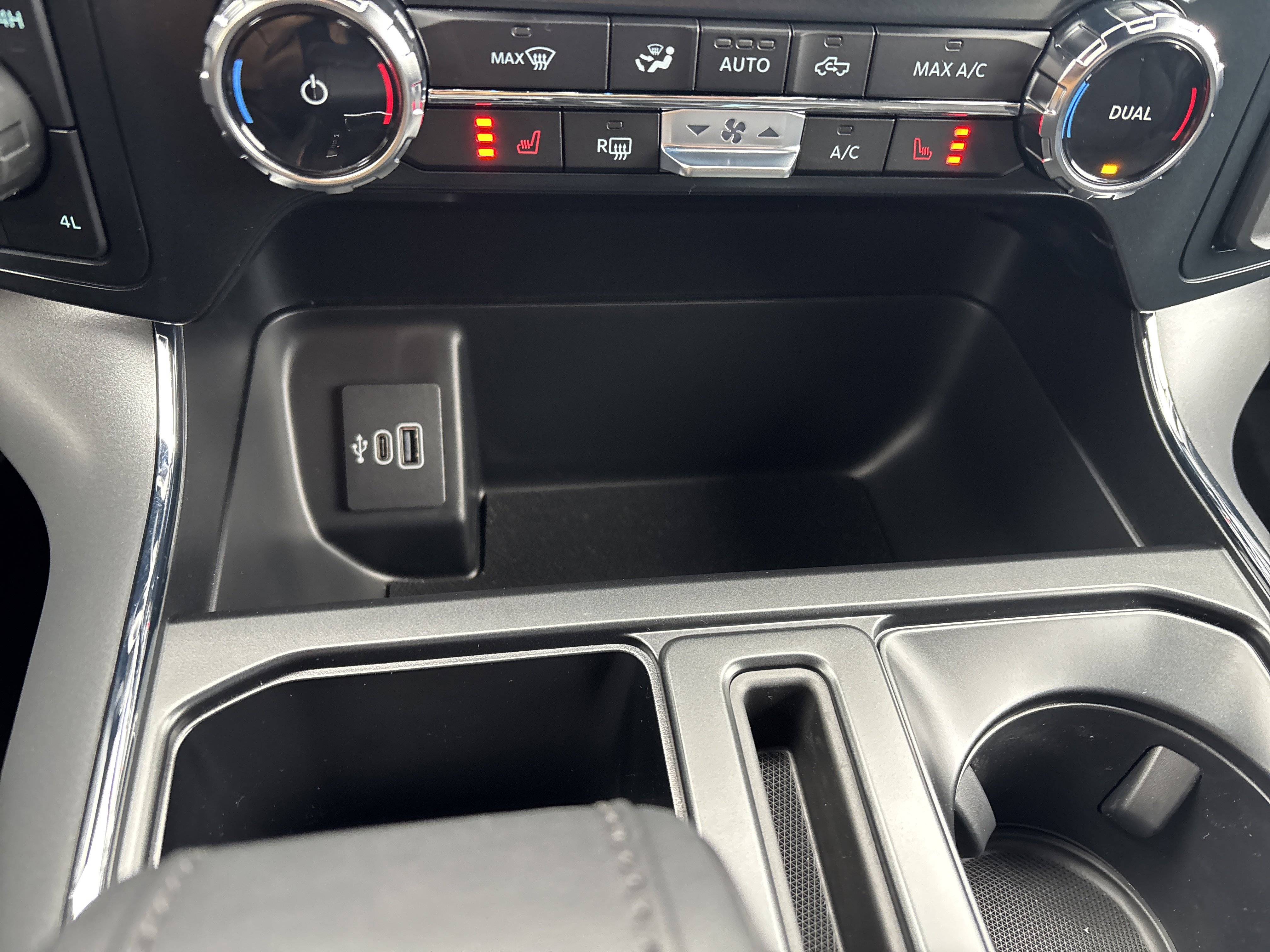 New 2025 Ford F150 XLT w/ Equipment Group 302A MID image 25
