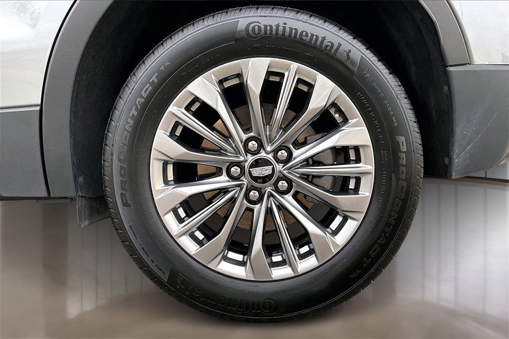 Certified 2024 Cadillac XT4 Premium Luxury image 8