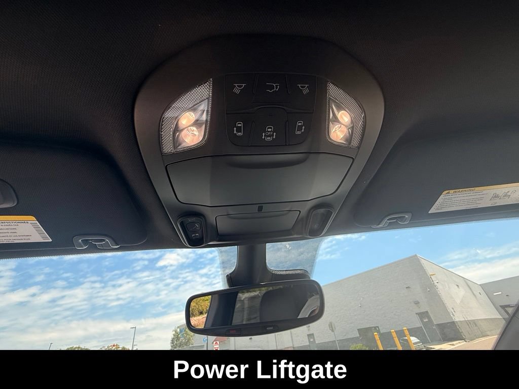 New 2027 Chrysler Pacifica Limited FWD image 11