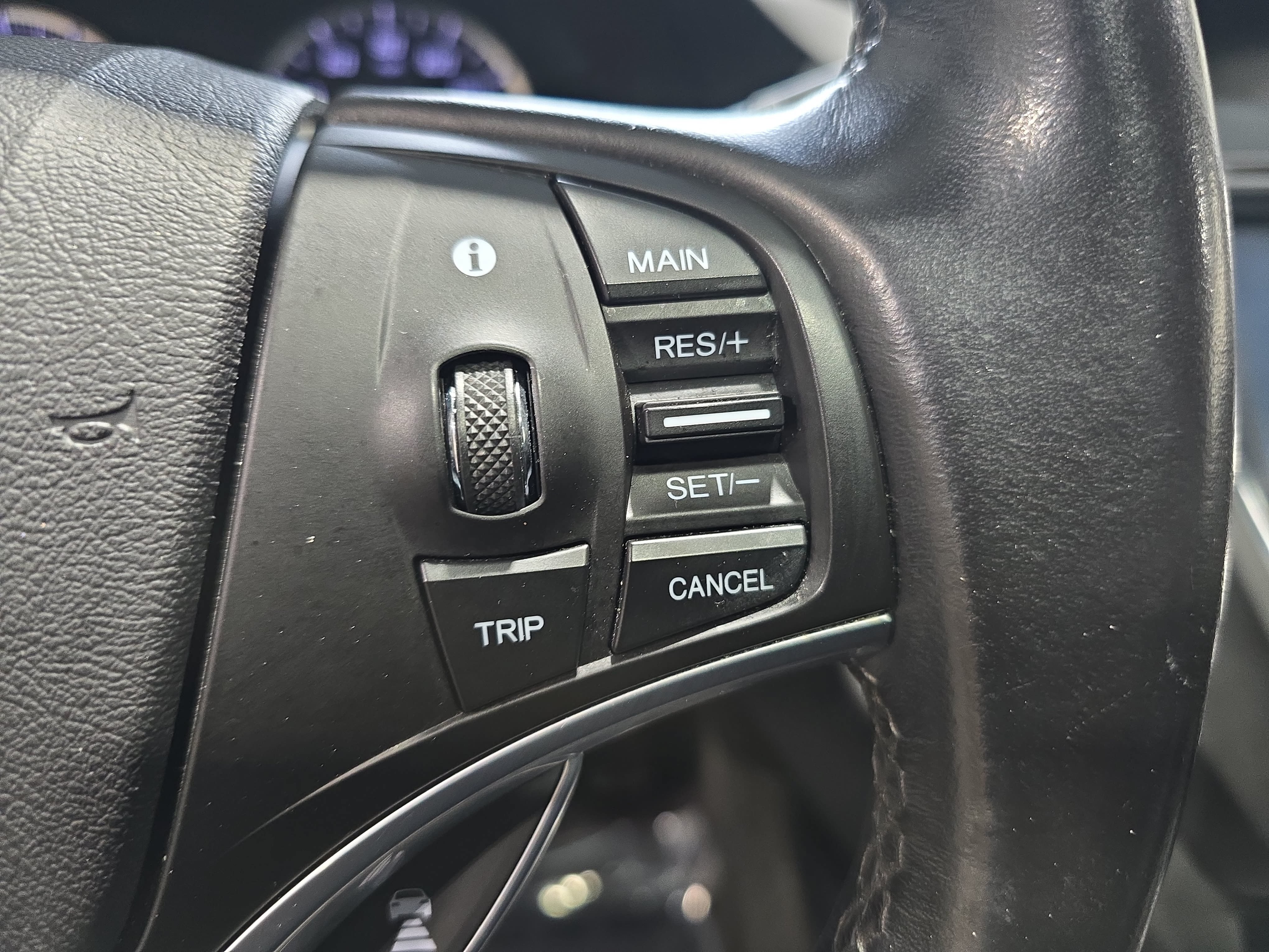 Used 2020 Acura MDX FWD image 16