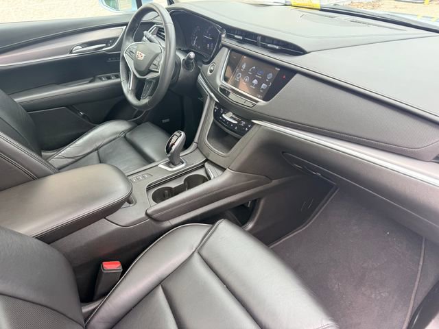 Used 2017 Cadillac XT5 Premium Luxury image 32