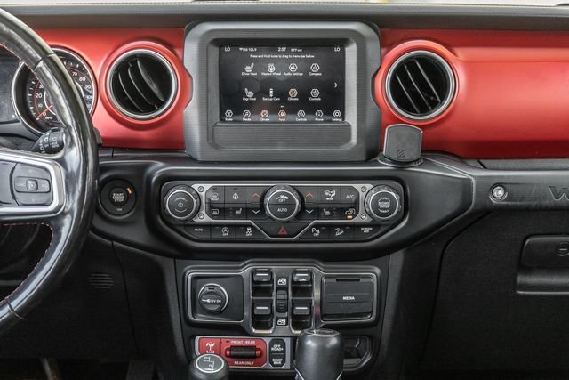 Used 2021 Jeep Wrangler Unlimited Rubicon w/ LED Lighting Group AWD/4WD image 10