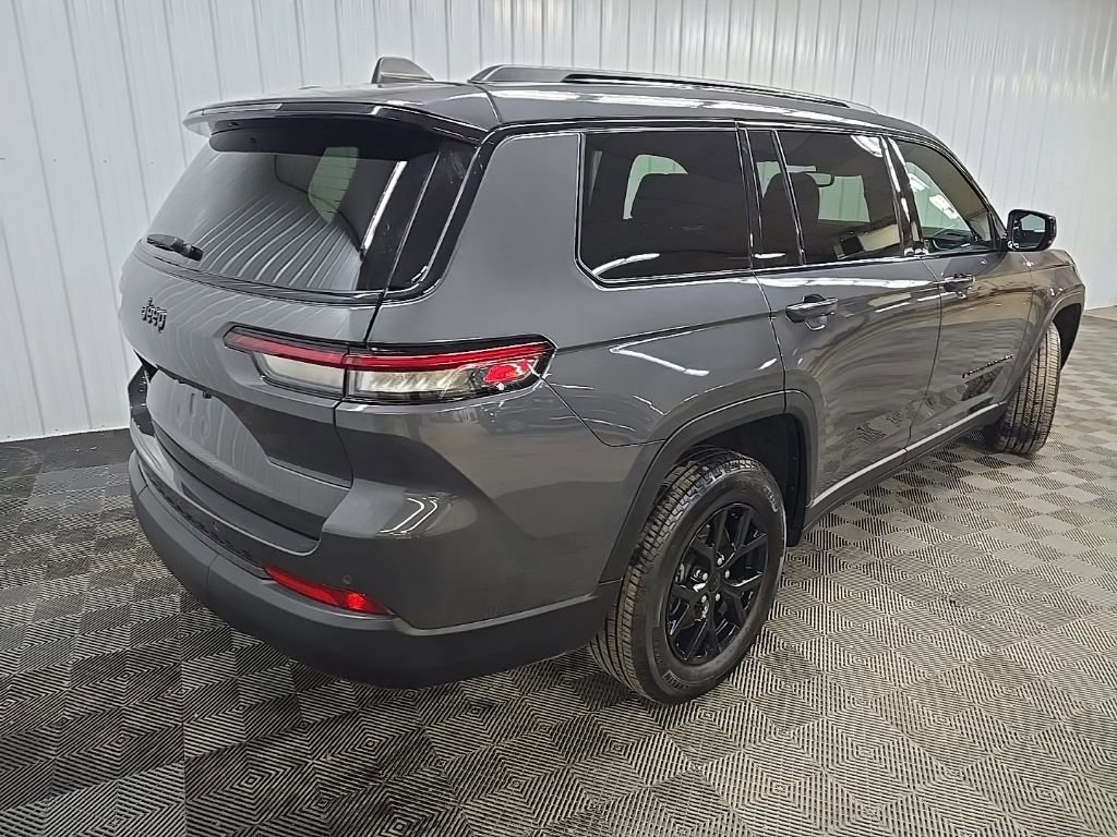 Used 2024 Jeep Grand Cherokee L Laredo image 10