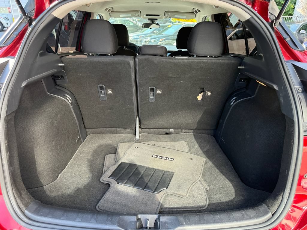 Used 2021 Nissan Kicks SV FWD image 31