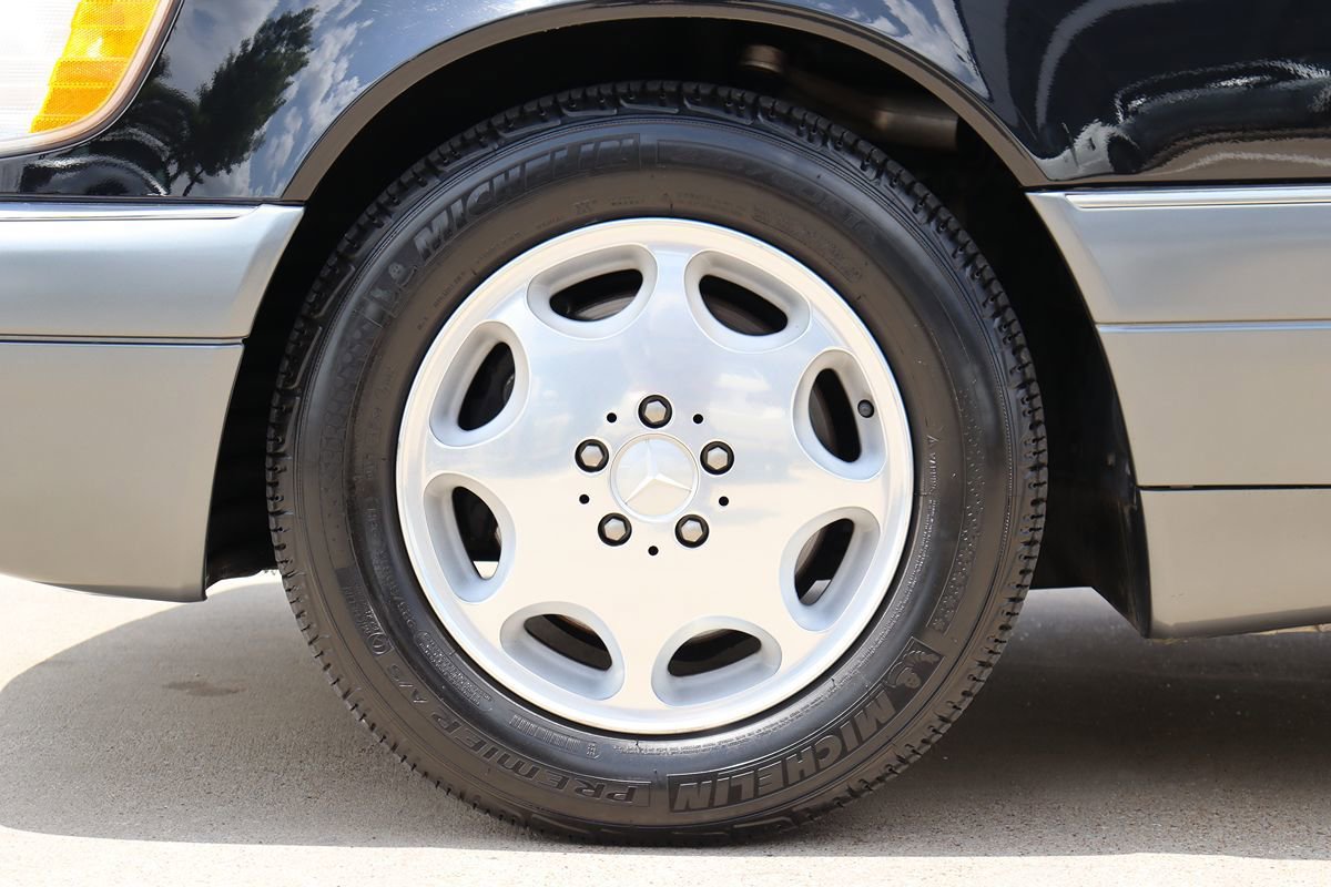 Used 1995 Mercedes-Benz S 320 image 41