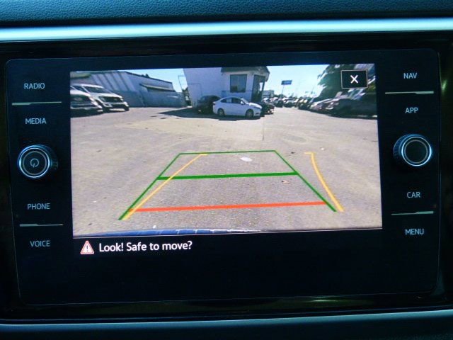 Used 2021 Volkswagen Atlas SEL Premium image 16