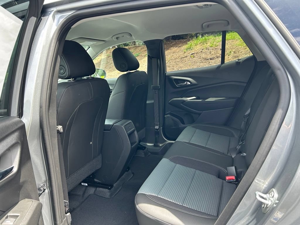 New 2026 Chevrolet Trax LT FWD image 32