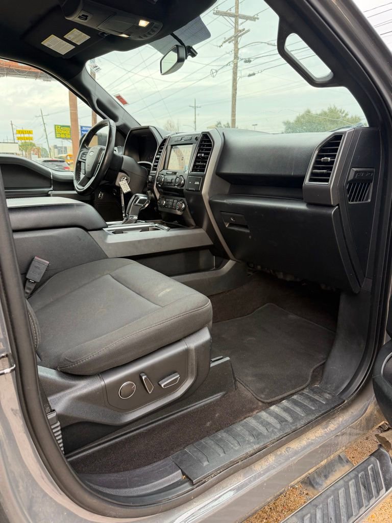 Used 2018 Ford F150 XLT w/ Equipment Group 302A Luxury image 24