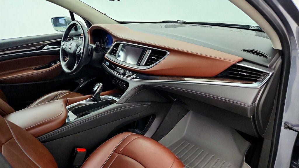 Used 2019 Buick Enclave Avenir FWD image 26