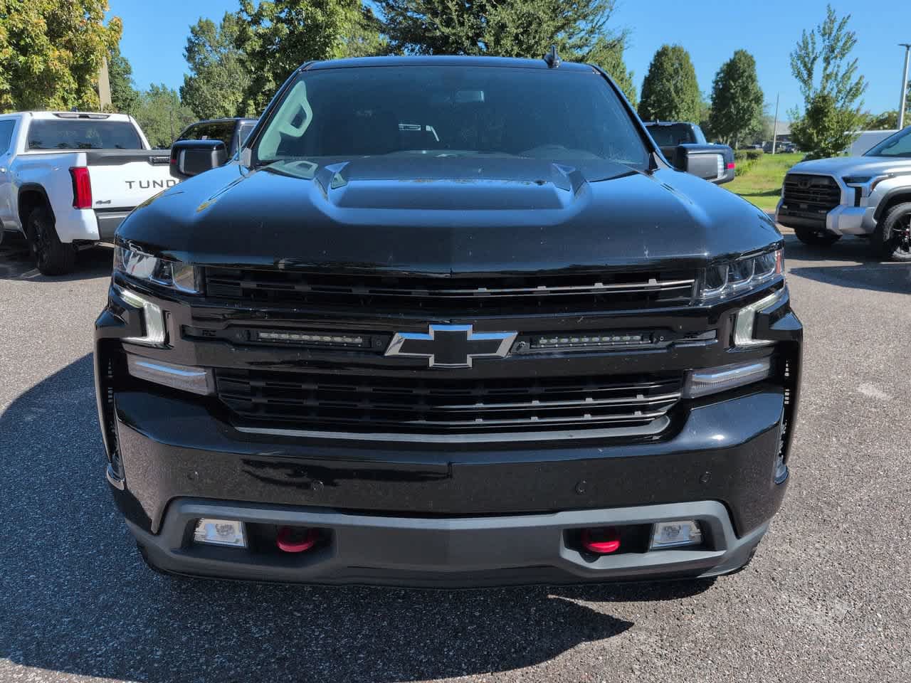 Used 2022 Chevrolet Silverado 1500 RST w/ Redline Edition AWD/4WD image 9