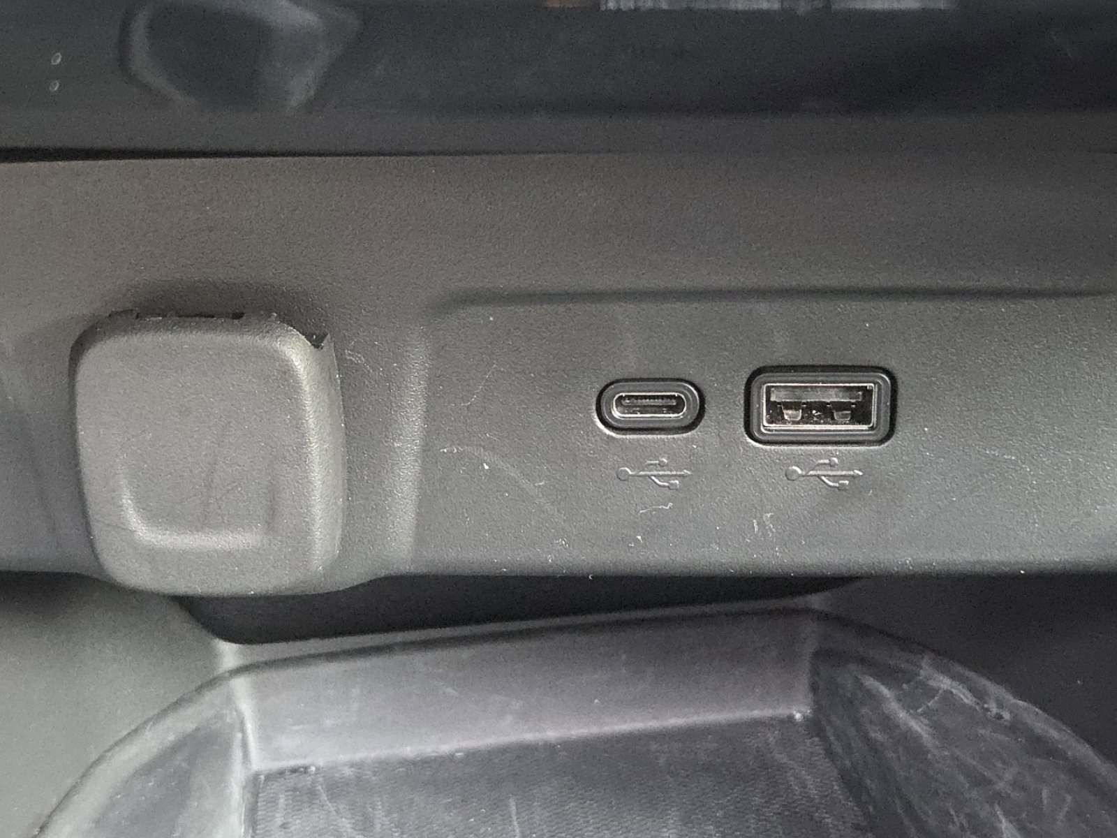 Used 2025 Chevrolet Trax RS w/ Sunroof Package image 11