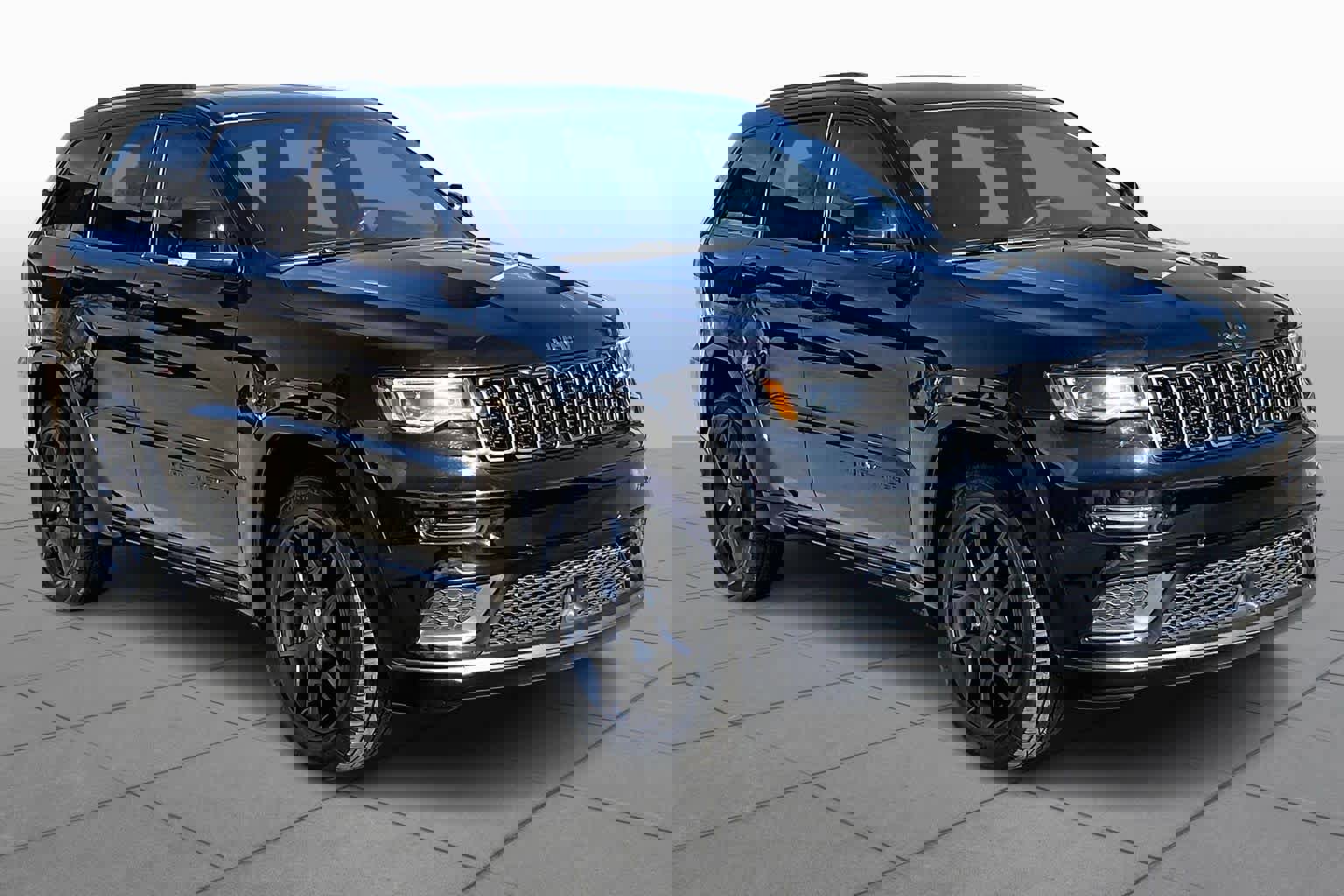 Used 2019 Jeep Grand Cherokee Limited X image 3