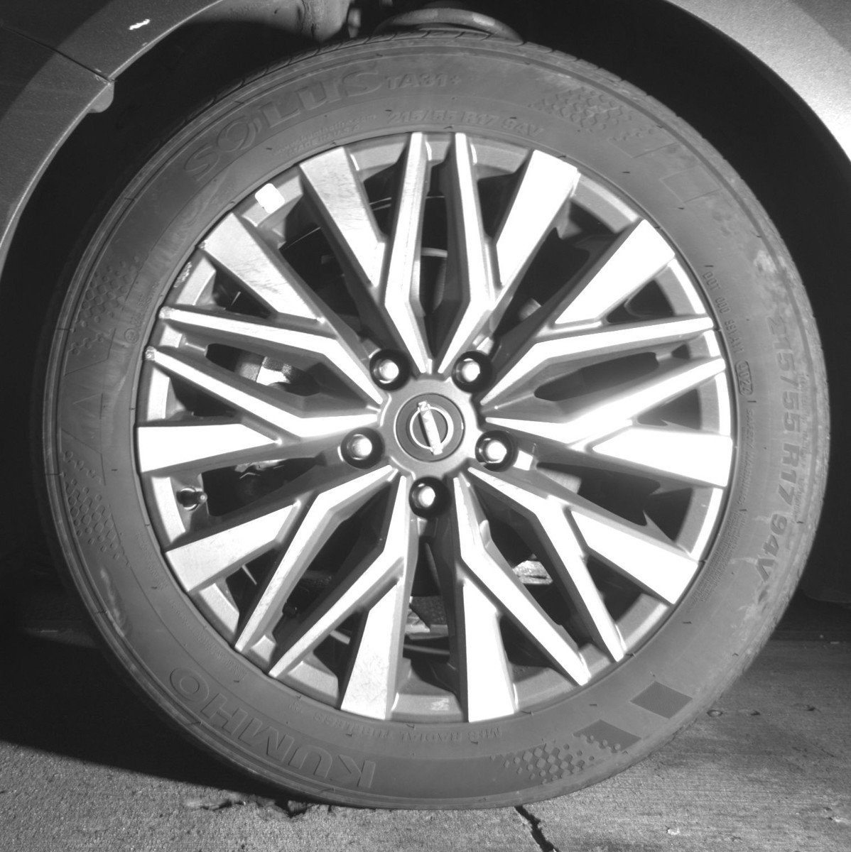 Used 2025 Nissan Altima 2.5 SV FWD image 12