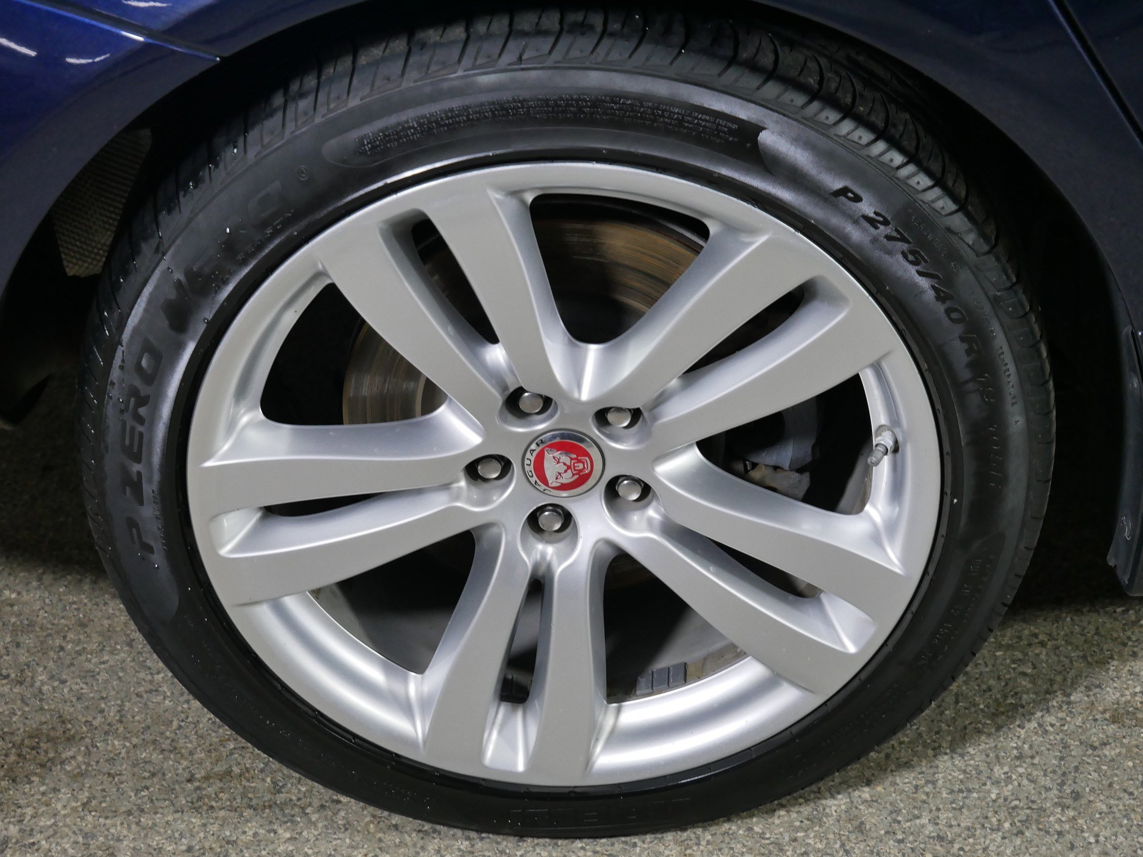 Used 2017 Jaguar XJ L Portfolio image 15