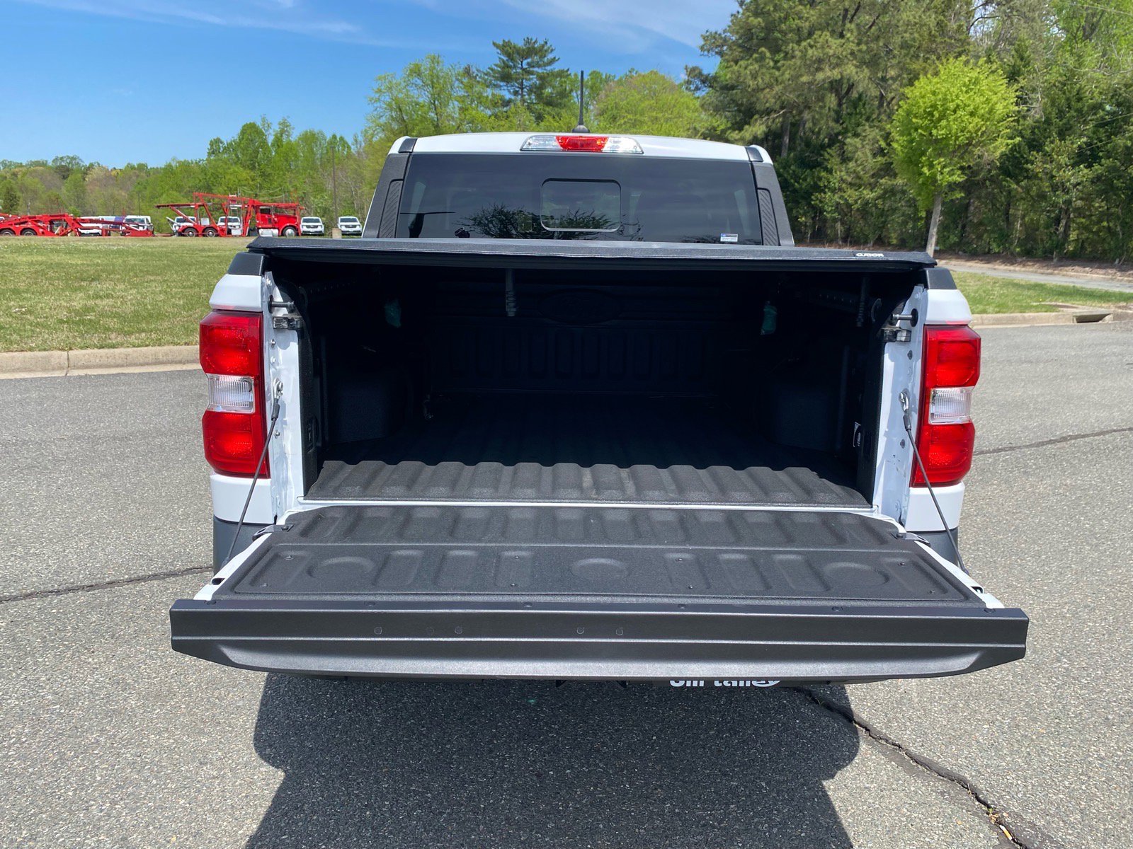 Certified 2024 Ford Maverick Lariat image 6