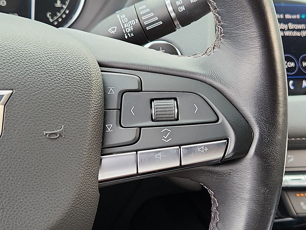 Used 2022 Cadillac XT4 Premium Luxury w/ Cold Weather Package image 22