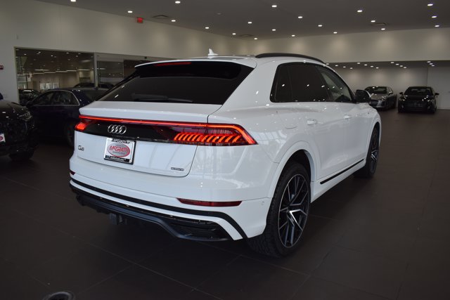 Used 2020 Audi Q8 Prestige AWD/4WD image 7