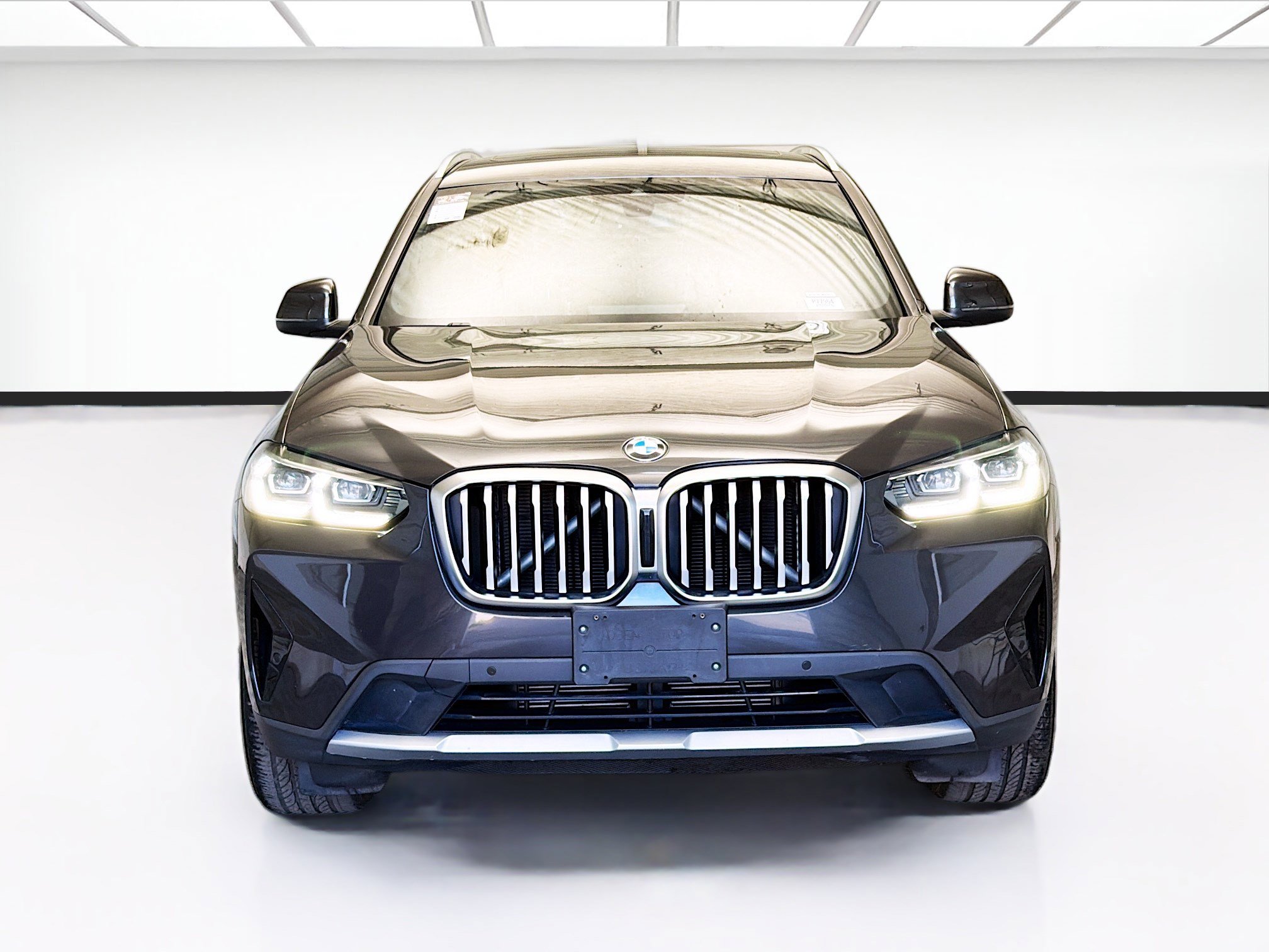 Used 2023 BMW X3 sDrive30i w/ Convenience Package RWD image 2