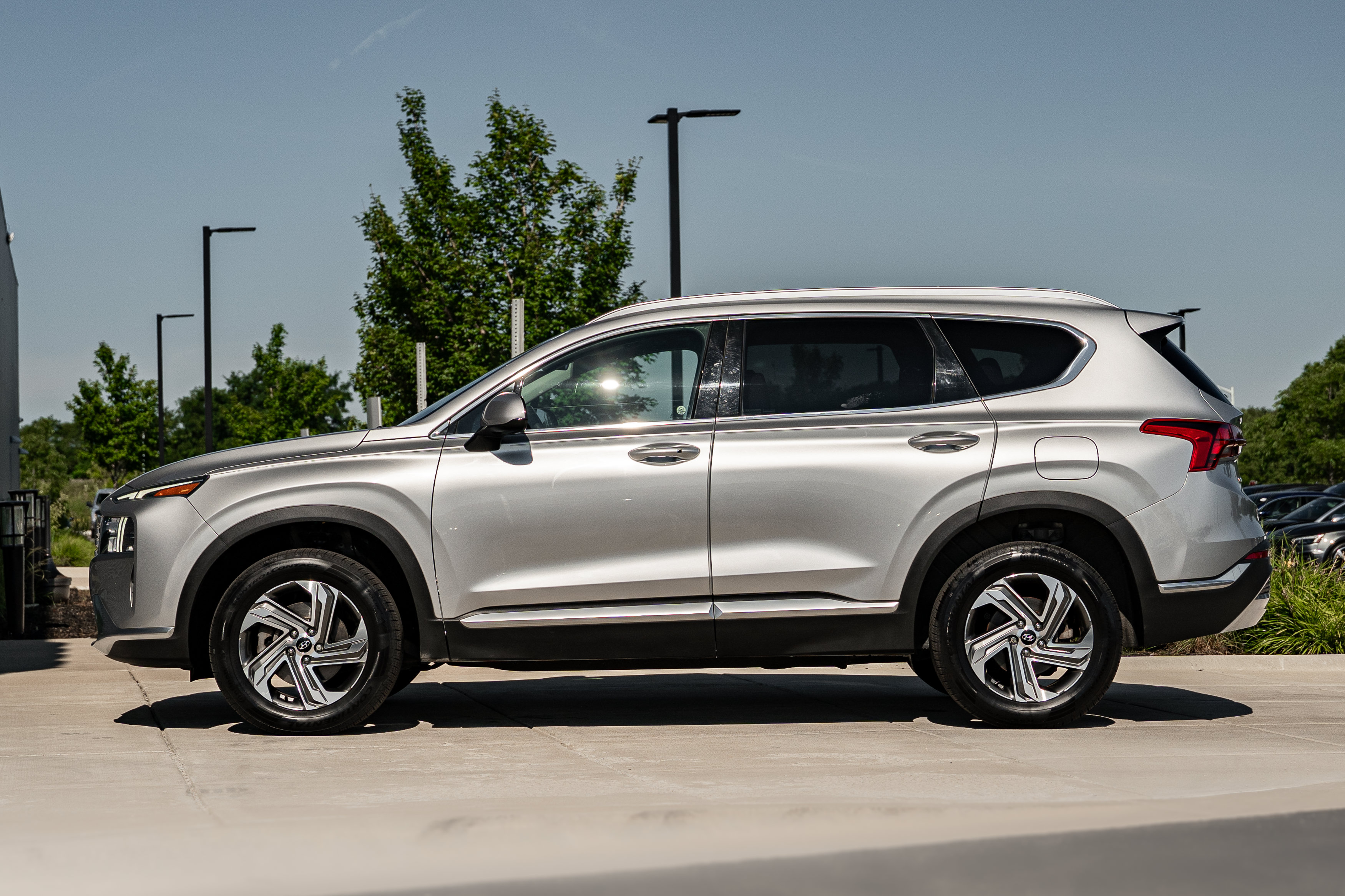 Used 2021 Hyundai Santa Fe SEL w/ Cargo Package AWD/4WD image 6