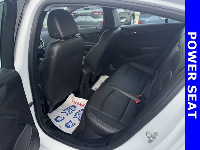 Used 2018 Chevrolet Cruze Premier image 13
