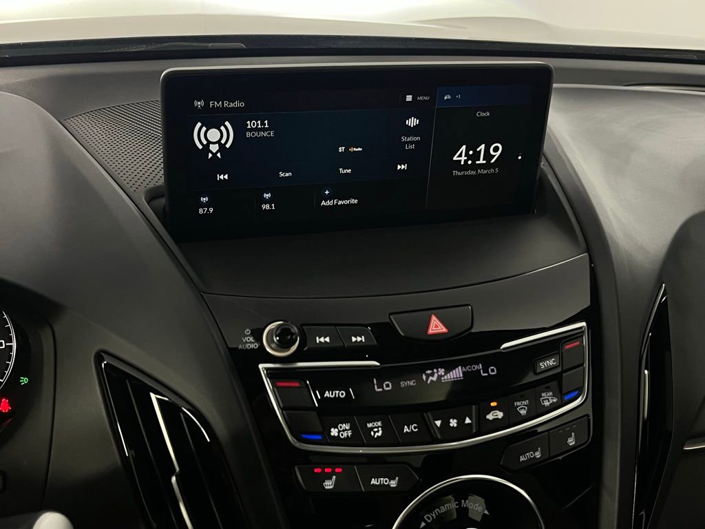 Used 2025 Acura RDX SH-AWD image 17