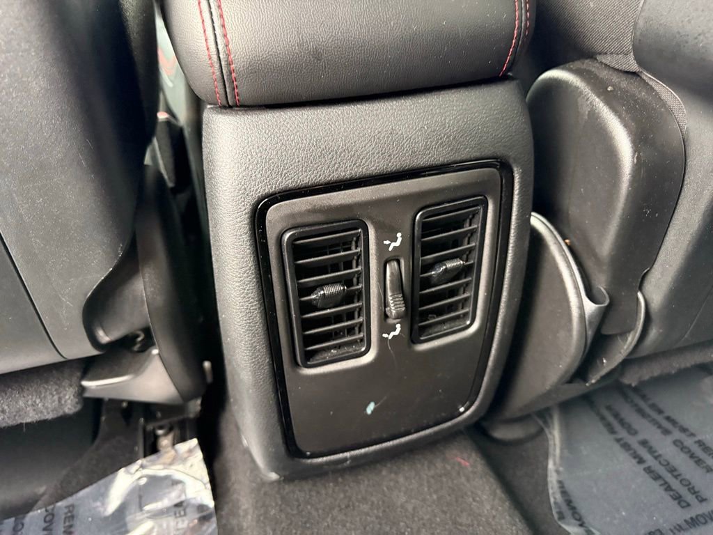 Used 2025 Dodge Durango GT image 25