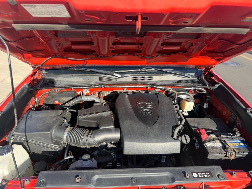 Used 2016 Toyota Tacoma SR5 RWD image 17