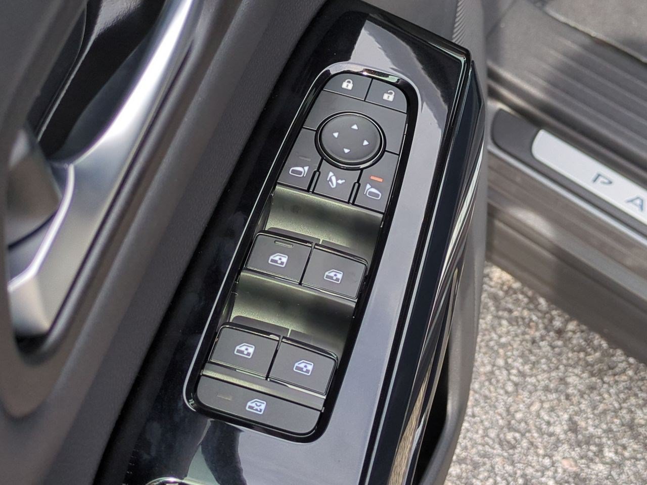 New 2026 Nissan Pathfinder Platinum w/ Accent Package FWD image 14