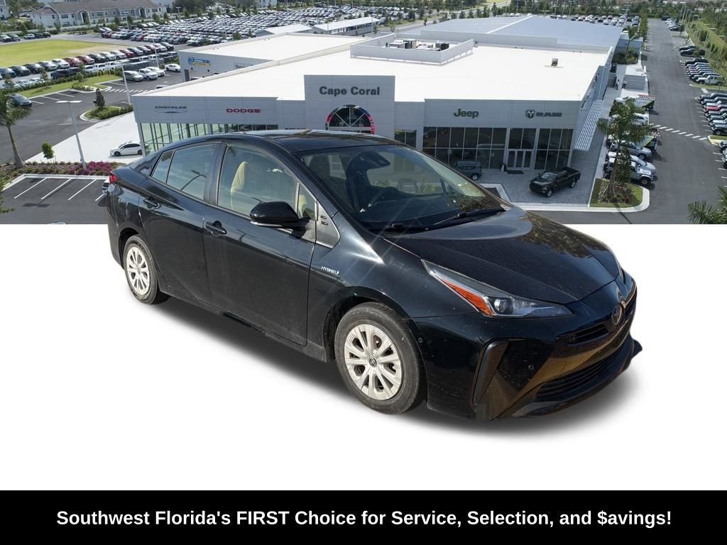 Used 2021 Toyota Prius LE FWD video 2